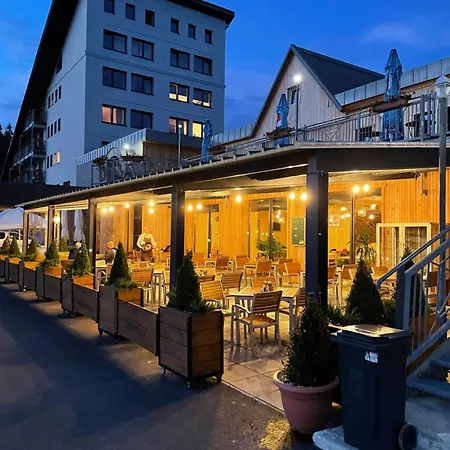 Zerrenpach 3* Látky