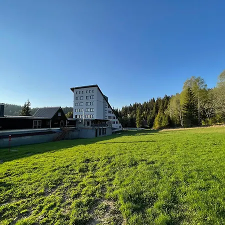 Zerrenpach 3* Látky